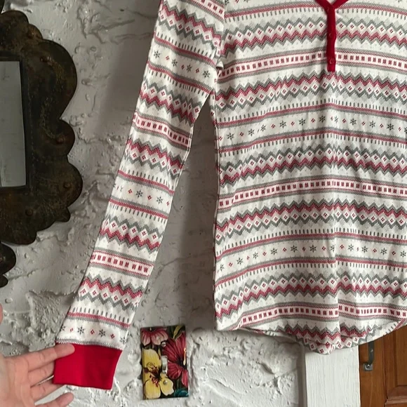 NWT- LC Lauren Conrad Holiday PJ Set - Picture 6 of 16